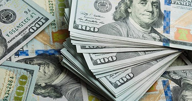 DOLAR TL’ de YÜKSELİŞ GÖZ KIRPIYOR DOLAR TL’ de YÜKSELİŞ GÖZ KIRPIYOR